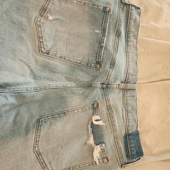 Abercrombie The Skinny High Rise size 33/16 jeans - Picture 8 of 9